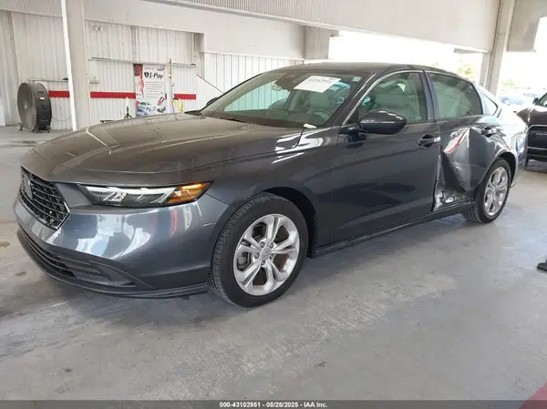 1HGCY1F24RA017977 2024 HONDA ACCORD - Image 2