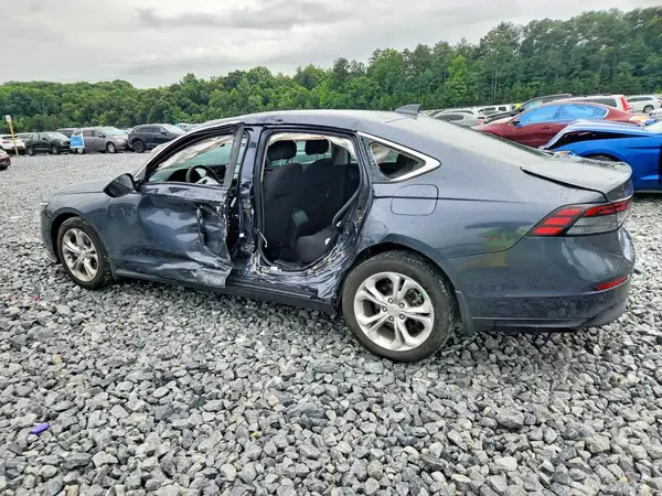 1HGCY1F24RA020121 2024 HONDA ACCORD - Image 2
