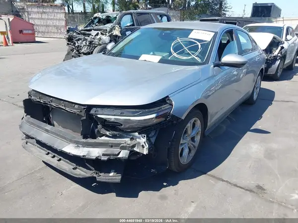 1HGCY1F24RA060621 2024 HONDA ACCORD - Image 2