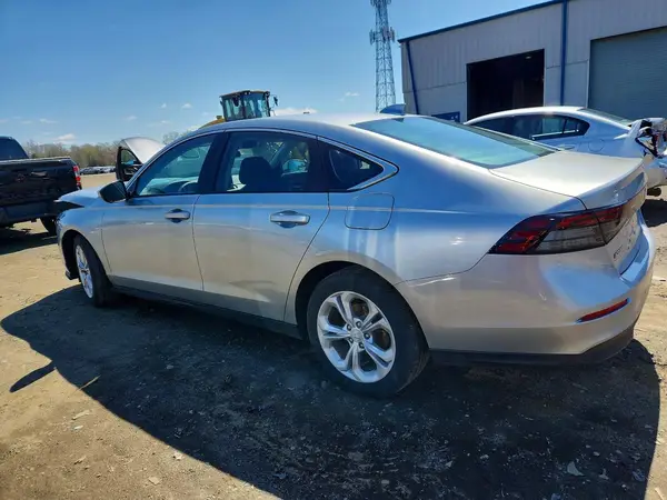 1HGCY1F24SA019332 2025 HONDA ACCORD - Image 2