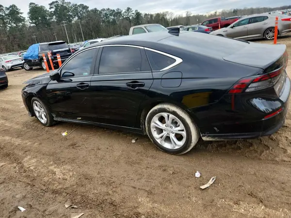 1HGCY1F24SA041170 2025 HONDA ACCORD - Image 2