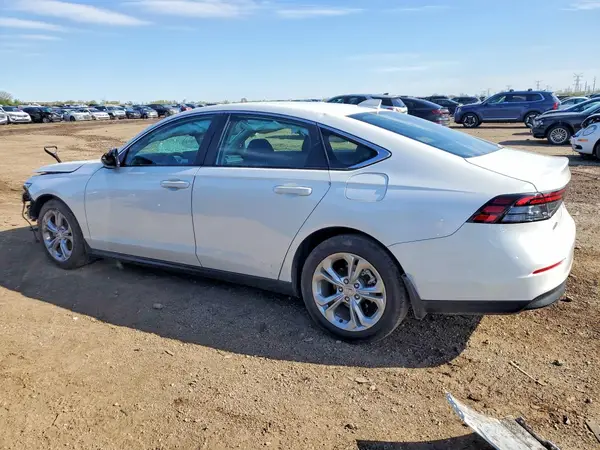 1HGCY1F24SA041329 2025 HONDA ACCORD - Image 2