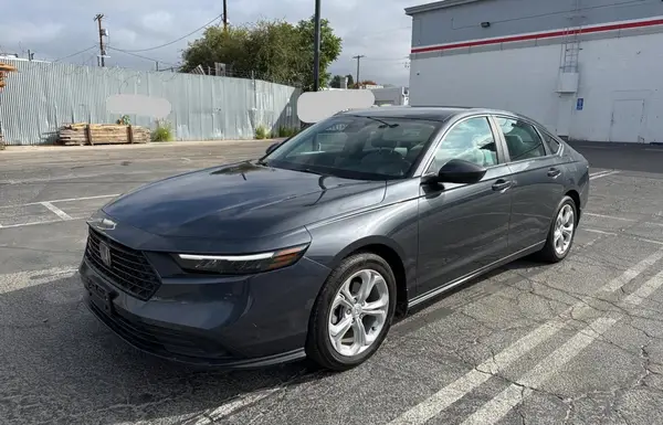 1HGCY1F25RA047151 2024 HONDA ACCORD - Image 2