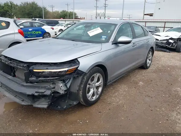 1HGCY1F25RA053371 2024 HONDA ACCORD - Image 2