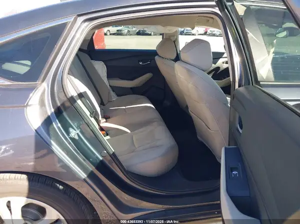 1HGCY1F25RA061809 2024 HONDA ACCORD - Image 8