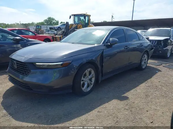 1HGCY1F25RA065438 2024 HONDA ACCORD - Image 2