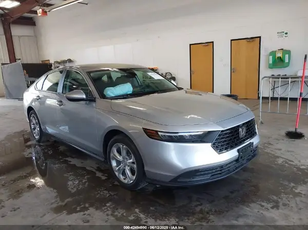 1HGCY1F25RA076150 2024 HONDA ACCORD - Image 1