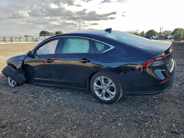 1HGCY1F25RA082059 2024 HONDA ACCORD - Image 2