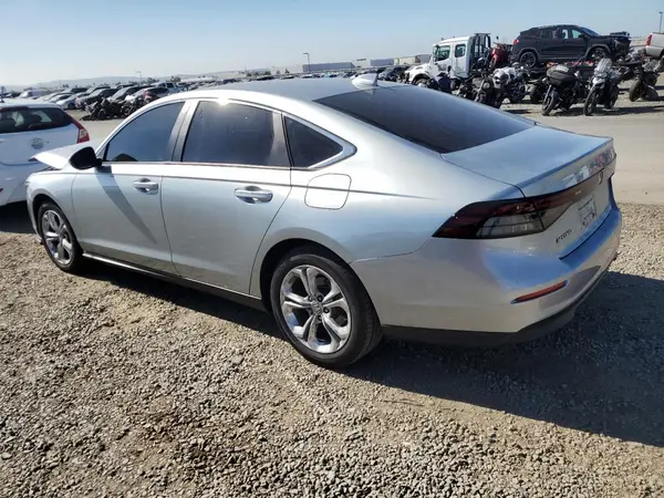 1HGCY1F25RA084359 2024 HONDA ACCORD - Image 2