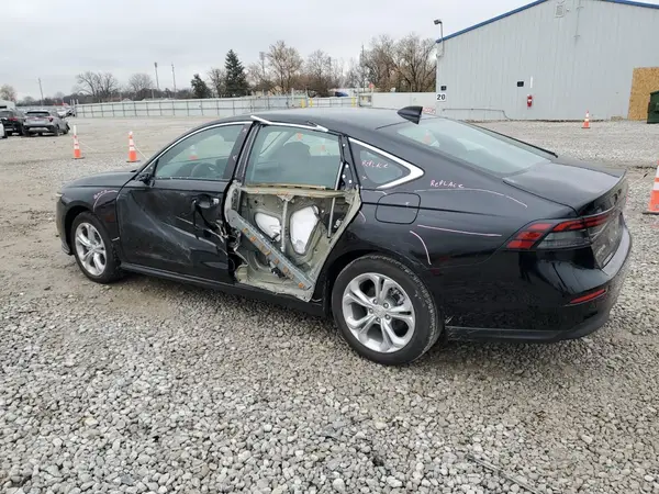 1HGCY1F25RA087505 2024 HONDA ACCORD - Image 2