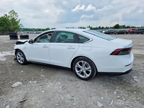 1HGCY1F25SA017587 2025 HONDA ACCORD - Image 2