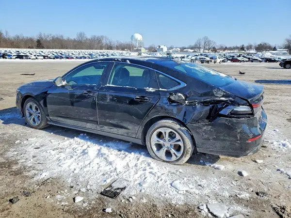 1HGCY1F25SA035877 2025 HONDA ACCORD - Image 2