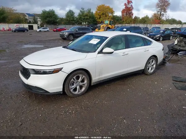 1HGCY1F25SA036253 2025 HONDA ACCORD - Image 2