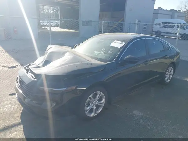 1HGCY1F25SA045082 2025 HONDA ACCORD - Image 2
