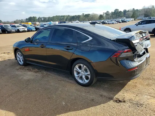 1HGCY1F25SA045096 2025 HONDA ACCORD - Image 2