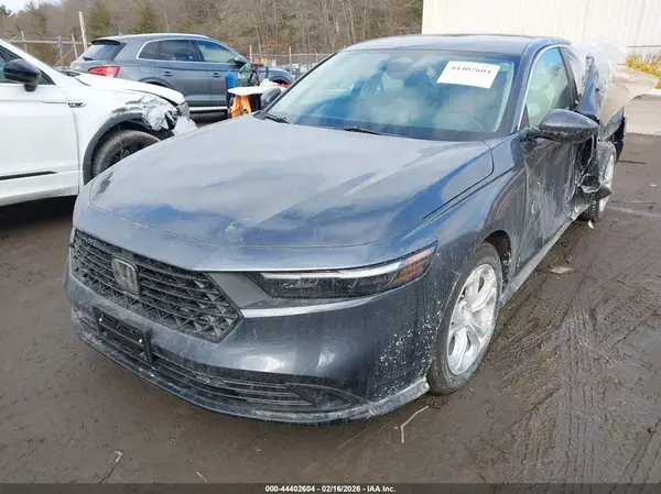 1HGCY1F25SA062917 2025 HONDA ACCORD - Image 2