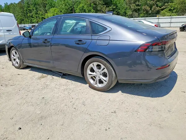 1HGCY1F25SA075487 2025 HONDA ACCORD - Image 2