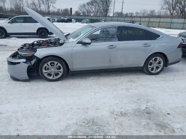 1HGCY1F26RA006110 2024 HONDA ACCORD - Image 2