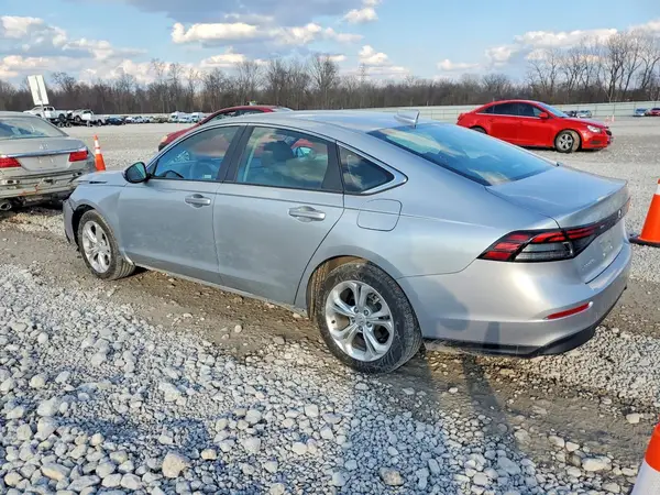 1HGCY1F26RA037728 2024 HONDA ACCORD - Image 2