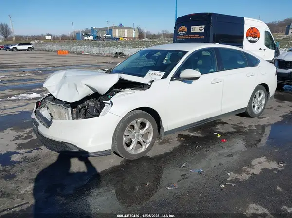 1HGCY1F26RA039219 2024 HONDA ACCORD - Image 2