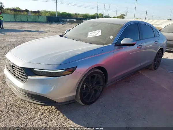 1HGCY1F26RA040418 2024 HONDA ACCORD - Image 2