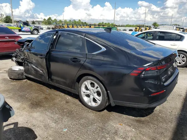 1HGCY1F26RA042914 2024 HONDA ACCORD - Image 2