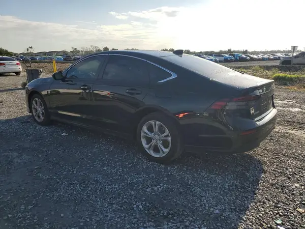 1HGCY1F26RA044517 2024 HONDA ACCORD - Image 2
