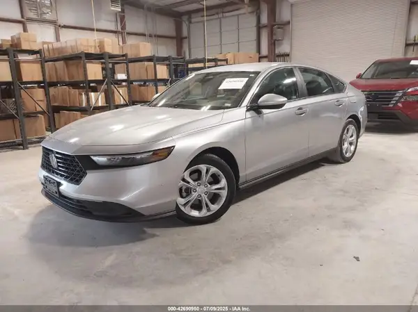 1HGCY1F26RA045215 2024 HONDA ACCORD - Image 2