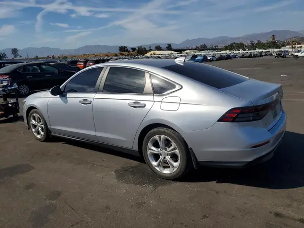 1HGCY1F26RA053847 2024 HONDA ACCORD - Image 2
