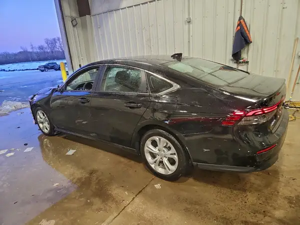 1HGCY1F26SA038383 2025 HONDA ACCORD - Image 2