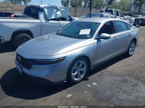 1HGCY1F26SA047584 2025 HONDA ACCORD - Image 2