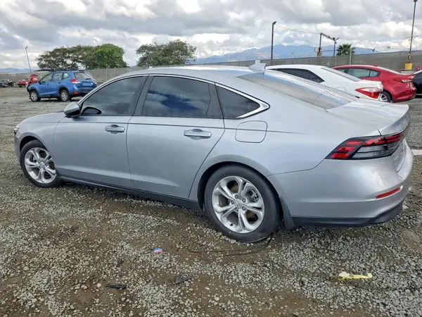 1HGCY1F27RA044185 2024 HONDA ACCORD - Image 2