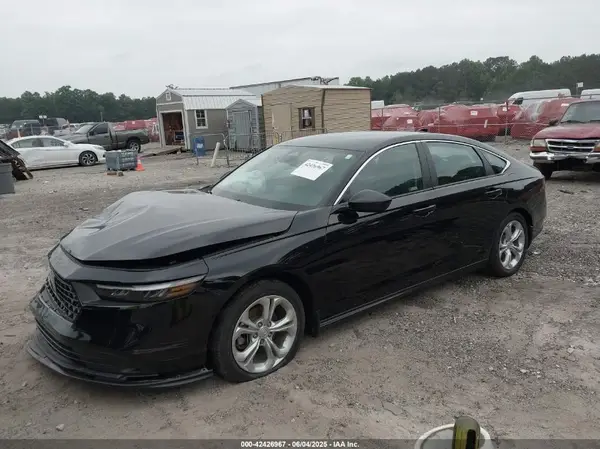1HGCY1F27RA062427 2024 HONDA ACCORD - Image 2