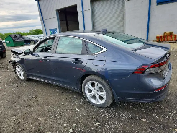 1HGCY1F27RA068261 2024 HONDA ACCORD - Image 2