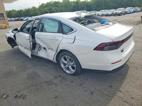 1HGCY1F27SA017574 2025 HONDA ACCORD - Image 2