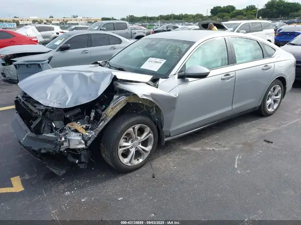 1HGCY1F27SA048226 2025 HONDA ACCORD - Image 2