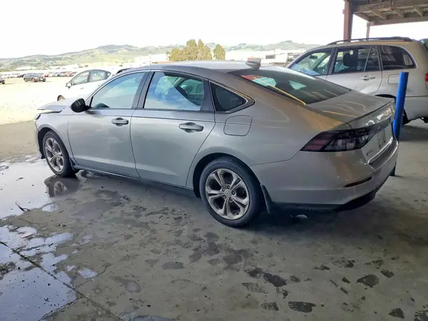 1HGCY1F27SA052518 2025 HONDA ACCORD - Image 2