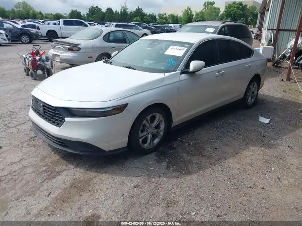 1HGCY1F28PA010978 2023 HONDA ACCORD - Image 2