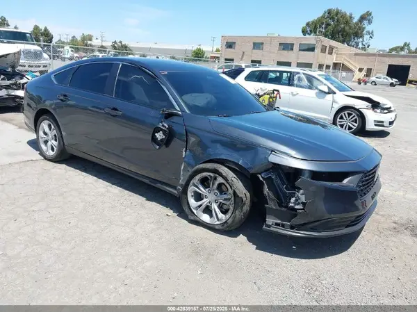 1HGCY1F28RA017951 2024 HONDA ACCORD - Image 1