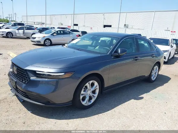 1HGCY1F28RA046057 2024 HONDA ACCORD - Image 2