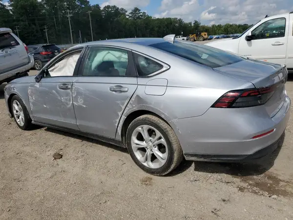 1HGCY1F28RA046849 2024 HONDA ACCORD - Image 2