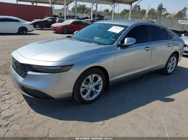 1HGCY1F28RA074358 2024 HONDA ACCORD - Image 2
