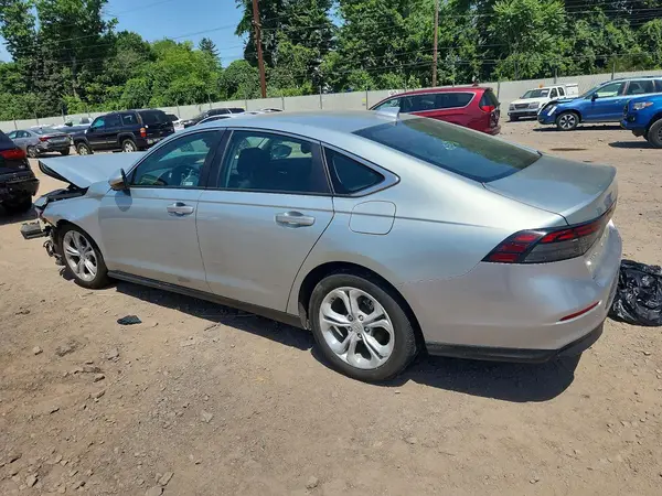 1HGCY1F28RA081407 2024 HONDA ACCORD - Image 2
