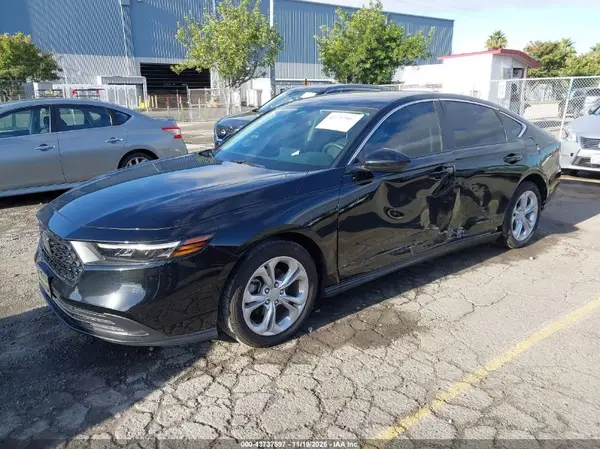 1HGCY1F29PA033797 2023 HONDA ACCORD - Image 2