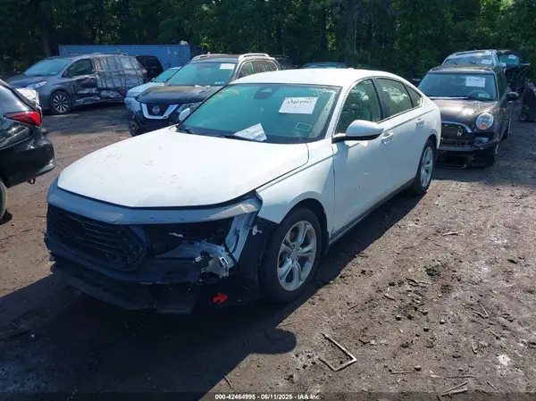 1HGCY1F29RA039327 2024 HONDA ACCORD - Image 2