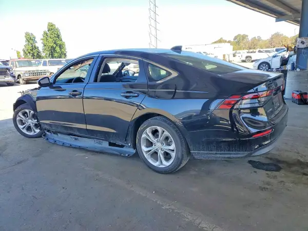 1HGCY1F29RA044513 2024 HONDA ACCORD - Image 2