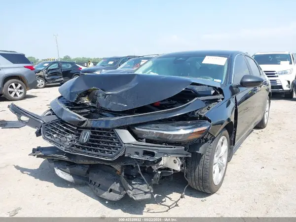 1HGCY1F29RA071453 2024 HONDA ACCORD - Image 2