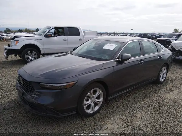 1HGCY1F29RA076314 2024 HONDA ACCORD - Image 2