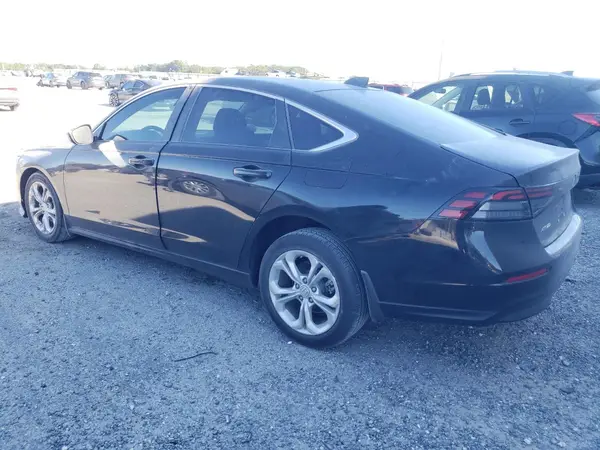 1HGCY1F29RA077754 2024 HONDA ACCORD - Image 2