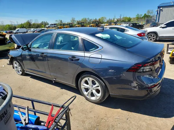 1HGCY1F29RA087880 2024 HONDA ACCORD - Image 2